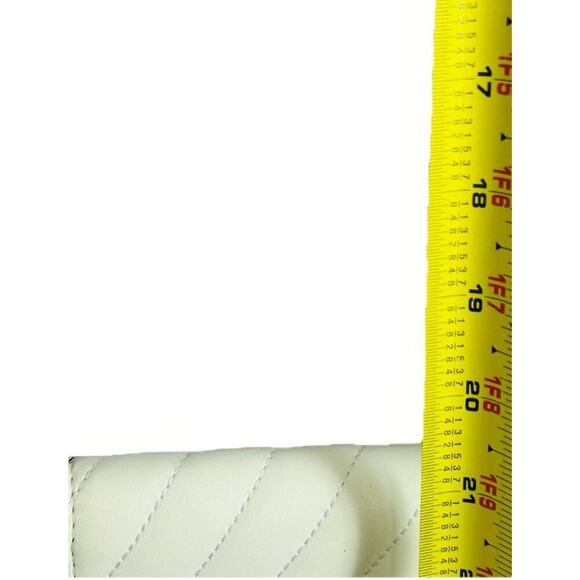 Michael Kors Mini Purse White Leather Chain Bag Quilted Prom Wedding Coin MK - Picture 16 of 16